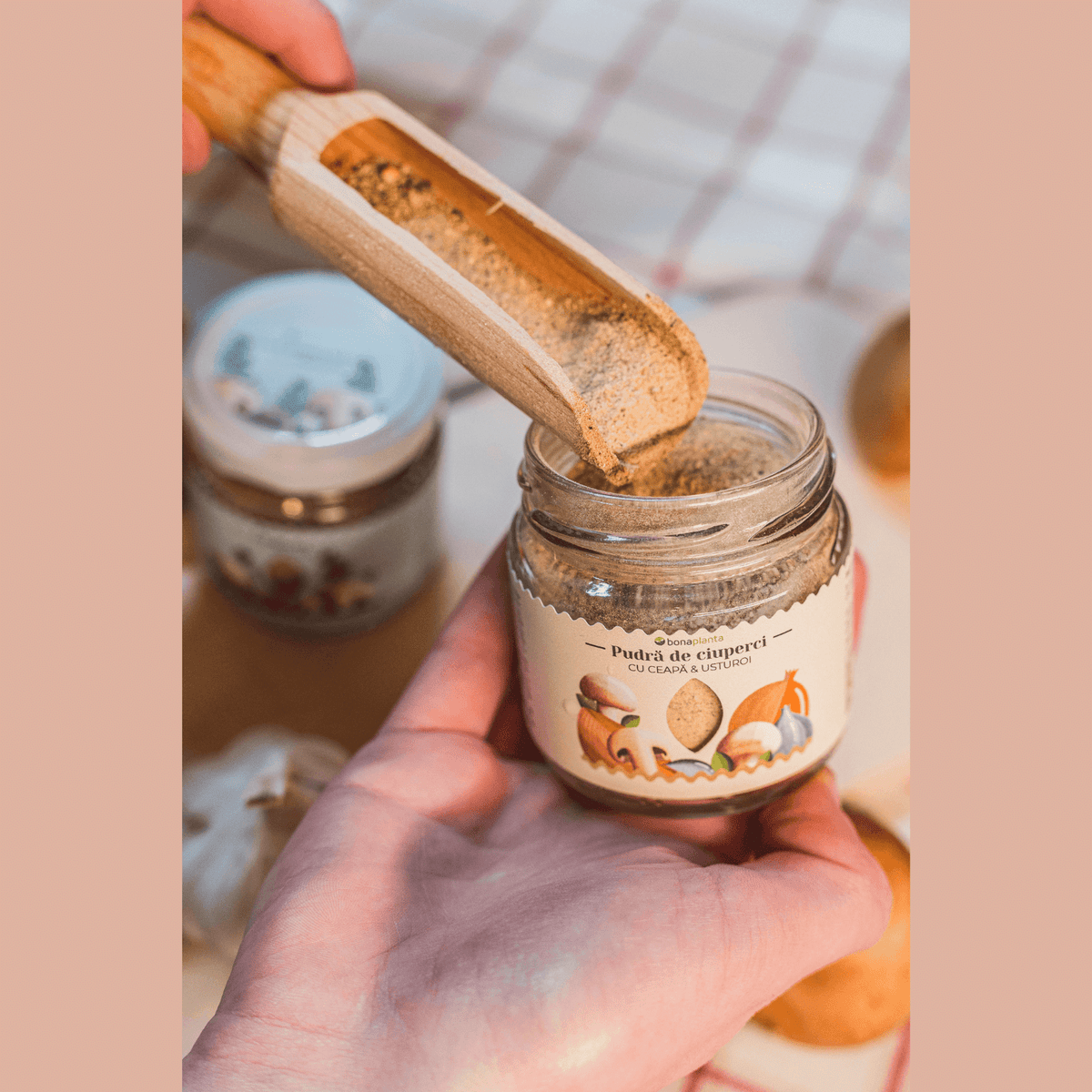 Pudră de Ciuperci Champignon cu ceapă și usturoi (100 % natural) - Fără sare, zahăr, aditivi, E-uri adăugați (Copy)